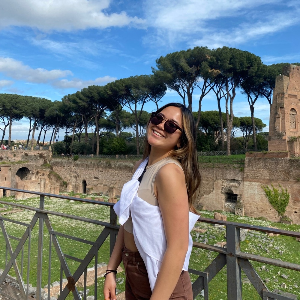 Meet your Posher, Jennifer